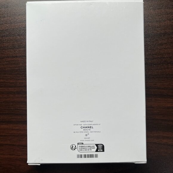 CHANEL LA COLLECTION Sticky Notes & Pencil Set 2024 Limited Edition Novelty Gift - Picture 5 of 7